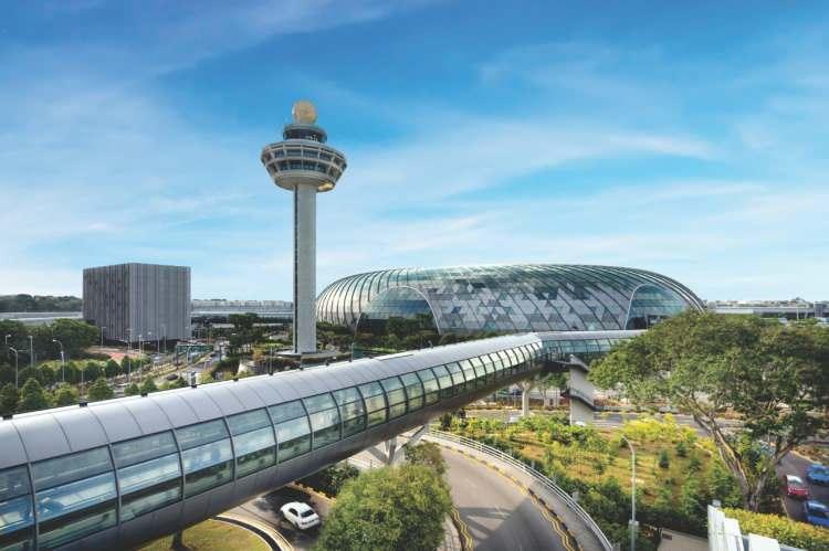 <p>2-) Singapur Changi Havalimanı (83.61)</p>