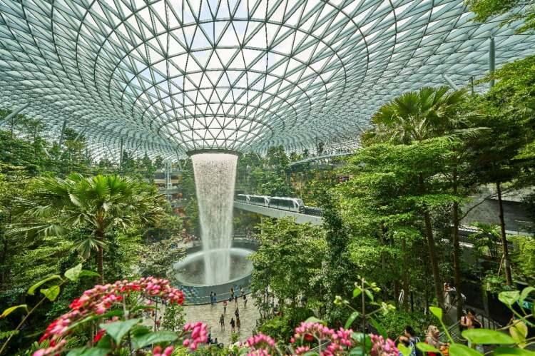 <p>2-) Singapur Changi Havalimanı (83.61)</p>
