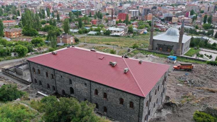 <p>Kars<br />
<br />
8 Kasım Salı: 1070 konut</p>
