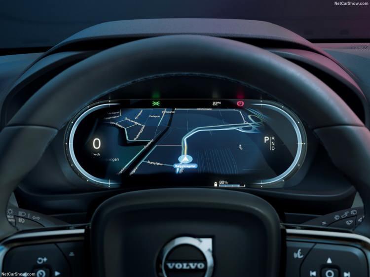 <p>Otomotiv devi Volvo,  yüzde yüz elektrikli araç macerasına C40 ile devam ediyor.<br />
 </p>

