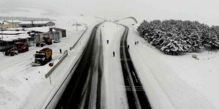 <p>Özellikle Doğu Anadolu bölgesindeki iller içinde kar uyarısı yapıldı.</p>
