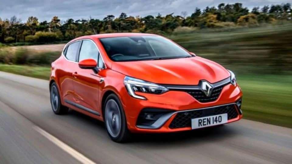 <p><strong>RENAULT CLIO JOY 1.0 TCE ECO TEC X-TRONIC</strong></p>

<p>Mevcut fiyatı: 506.000,</p>

<p>Yeni fiyatı: 478.100,</p>

<p>Değişim: yüzde -5,53</p>
