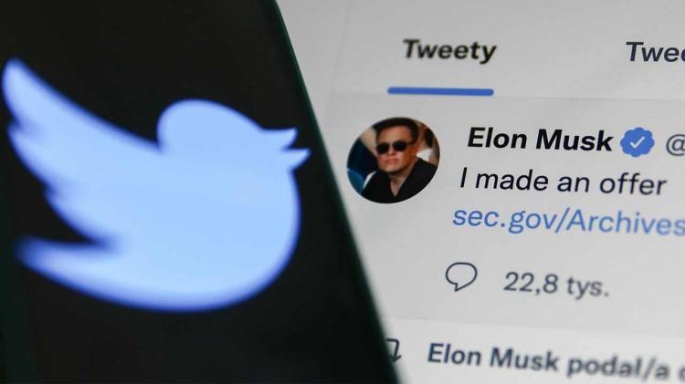 <p>Dünyaca ünlü iş adamı Elon Musk’ın Twitter Blue üyelerine ‘mavi tik’ verme uygulaması sonrasında yaşanan ‘taklit hesap’ manipülasyonu büyük şirketlere milyonlarca dolara mal oldu.</p>
