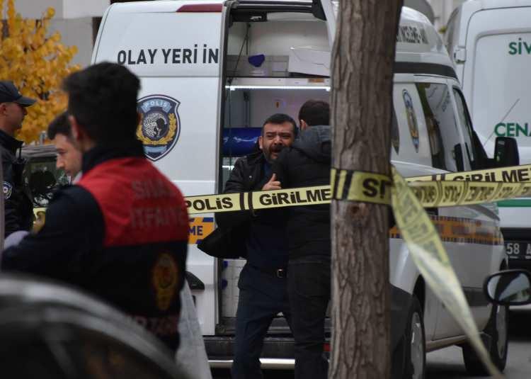 <p>Acı haberle bölgeye gelen Gülhan'ın yakınları ise gözyaşı döktü.</p>undefined