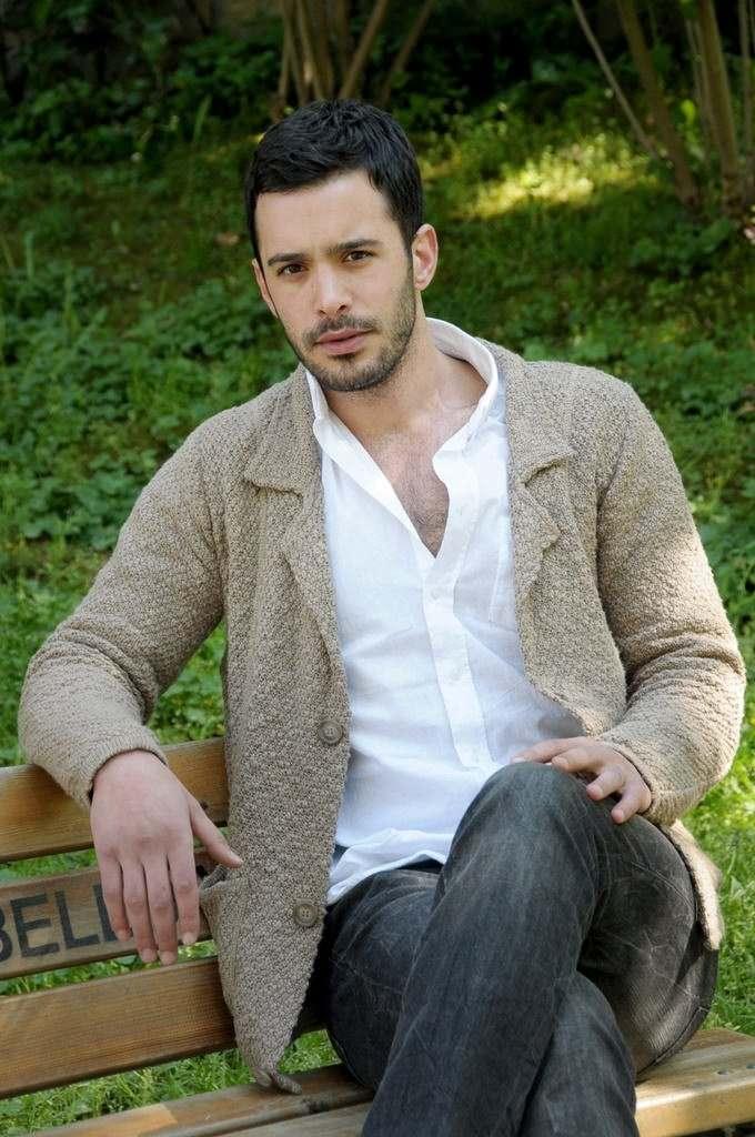 <p><span style="color:#000000"><strong>Arduç’un rahatsızlığı nedeniyle haftaya pazartesi akşamı reyting rekortmeni “Alparslan Büyük Selçuklu” dizisinin 36. bölümü ekrana gelmeyecek.</strong></span></p>