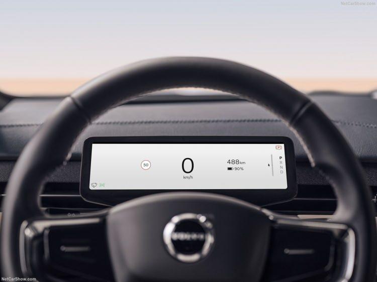 <p>Otomotiv devi Volvo uzun süredir beklenen elektrikli SUV modeli EX90 resmen tanıttı.</p>
