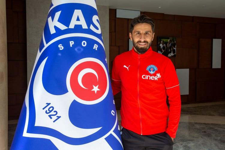 <p>13- Şenol Can (2. Kez)<br />
<br />
2022-23 Sezonu<br />
<br />
13 Maç</p>