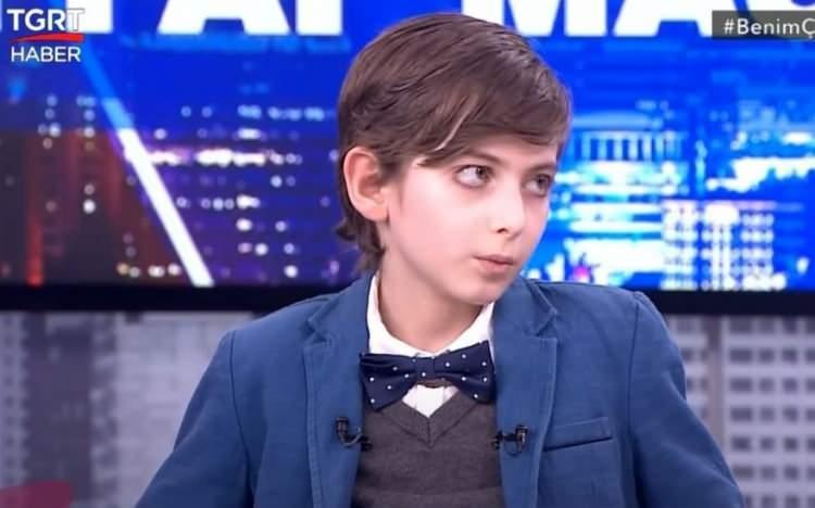 <p><span style="color:#B22222"><strong>FİLOZOF ATAKAN ŞİMDİLERDE NE YAPIYOR? HAYATINDA NE DEĞİŞTİ</strong></span></p>
<p> </p>