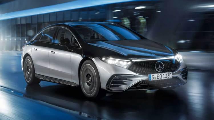 <p>Mercedes Benz’in değerinin, önceki yıla göre yüzde 10 yükseldiği görülüyor.</p>