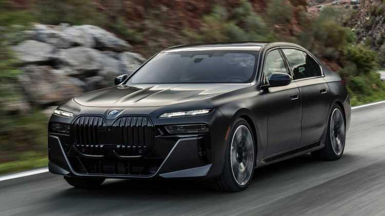 <p>BMW'nin bir önceki yıla göre değeri yüzde 11 arttı.</p>
