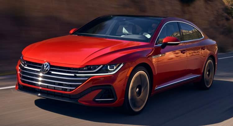 <p><strong>8. Volkswagen</strong> yüzde 10 değer artışı ve <strong>14 milyar 819 milyon</strong> doların üzerindeki marka değeriyle listeye girmeyi başardı.</p>