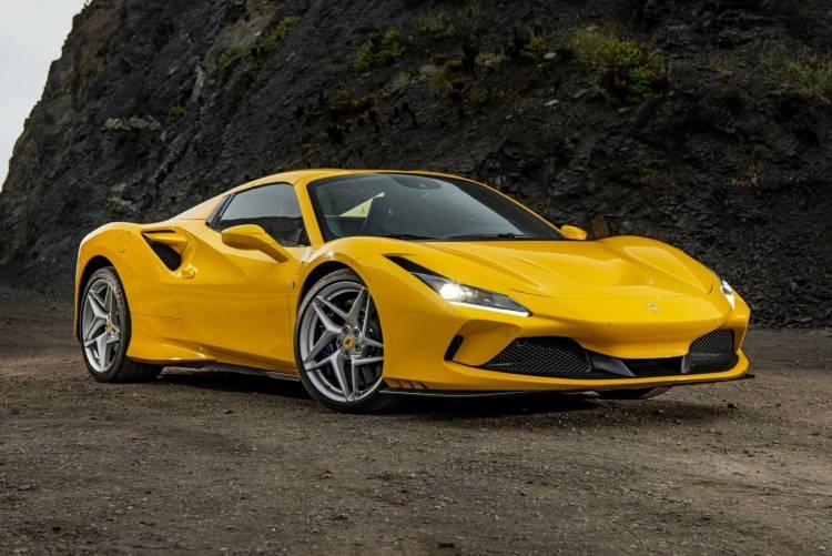 <p>10, Ferrari- Marka değeri 10 milyar dolar.</p>
<p>Ferrari'nin değeri bir önceki yıla göre yüzde 10 arttı.</p>