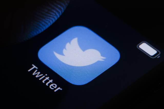 <p>Twitter'ın satışıyla birlikte kullanıcılar uygulamaya alternatif olabilecek sosyal medya platformları ile ilgili arayışlara başlarken, sosyal medya uzmanı Alaattin Çağıl da Twitter'a alternatif olabilecek 5 sosyal medya platformunu açıkladı.</p>
