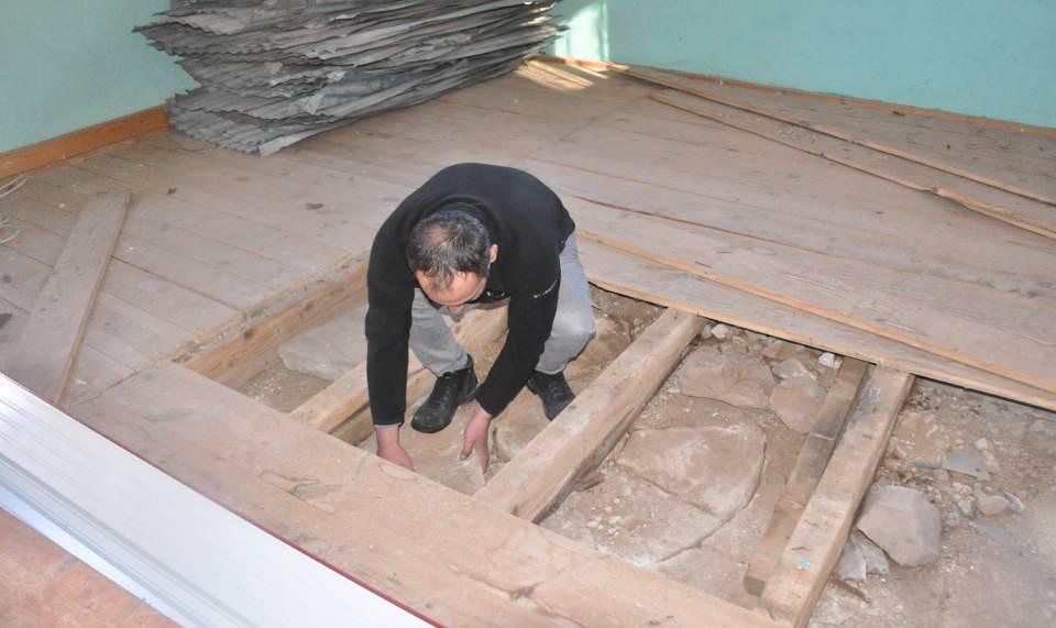 <p>Korumaya alınan küplerin çatıya, mimarlık tarihinin mihenk taşı Mimar Sinan’ın asırlar önce ses düzeni ayarı için Süleymaniye Camii’nin kubbesinde kullandığı ‘su küpleri dehası’ndan esinlenilerek konulduğu ortaya çıktı. </p>