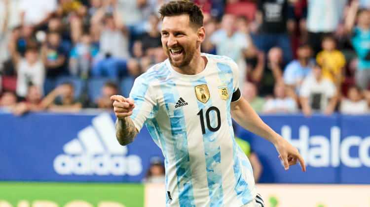 <p>Lionel Messi - Arjantin</p>

<p>Piyasa değeri: 50 milyon euro</p>
