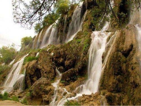 <p>ERZİNCAN: Erzincan ovasından adını alır. Ezirgan diye halk tarafından söylenir. Buranın eski adı Eriza'dır.</p>
