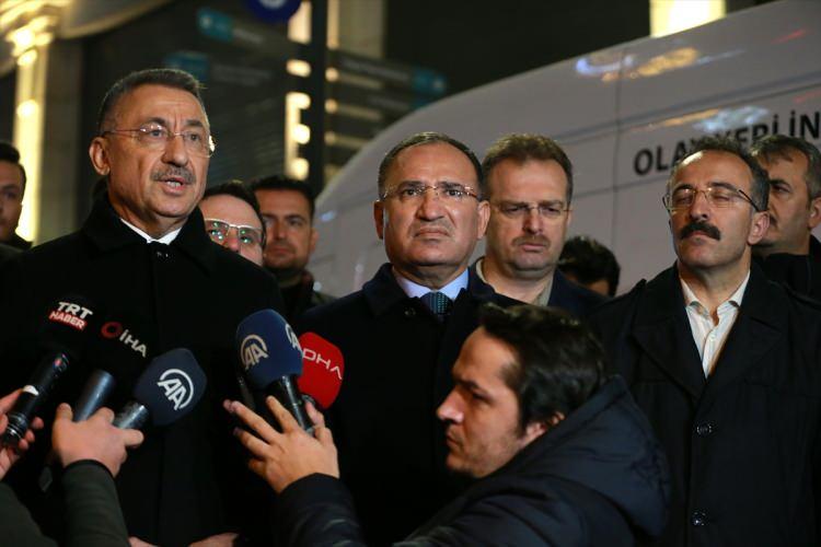 <p>Bu sayıların gerektiğinde artırılarak tüm lojistik destek ve gerek adli gerekse de idari boyutta tüm çalışmaların güvenlik boyutunda yapıldığının altını çizen Oktay, son ana kadar da olayın takipçisi olacaklarını söyledi.</p>

<p> </p>
