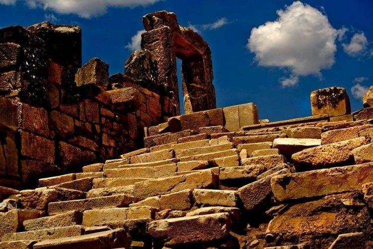 <p>BURDUR: Eski adı Askaniya'dır. İsmini yanında kurulmuş olduğu Burdur gölünden alır.</p>