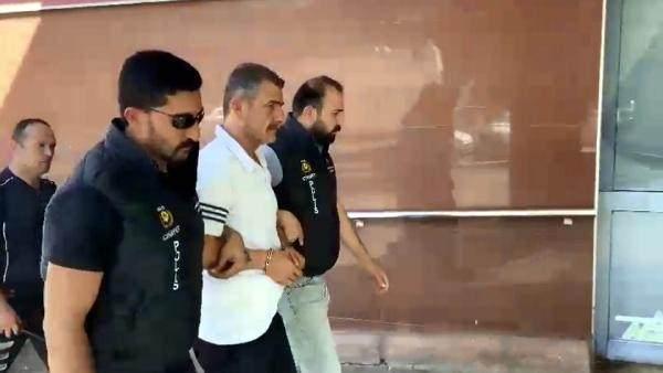 <p>İddianamede, tanık beyanları ve kamera kayıtlarının incelenmesinde, Mustafa Dörtbıyık'ın, Harun Azkara'nın kendisine hakaret edip silah çektiğine dair beyanlarının suçtan kurtulmaya yönelik olduğu belirtildi. Kasten öldürme ile suçlanan Dörtbıyık'ın yargılanmasına ileriki günlerde başlanacak. </p>
