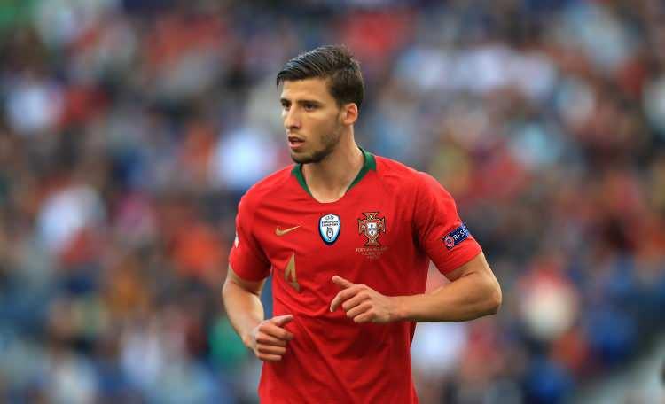 <p>Stoper: Ruben Dias / 75 Milyon Euro / Portekiz</p>