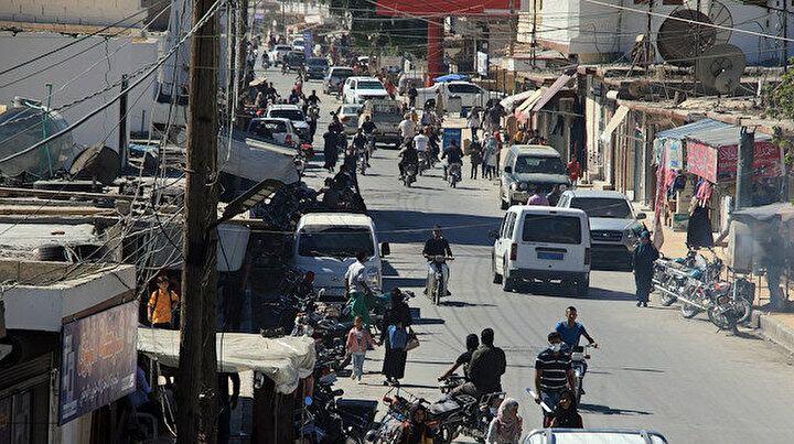 <p>200 bine yakın Suriyeli güvenli ve gönüllü olarak topraklarına, köylerine geri döndü. Sivillerin hayatını tehlikeye atan mayın/EYP’ler ile sığınak ve tüneller teker teker imha edildi.</p>
