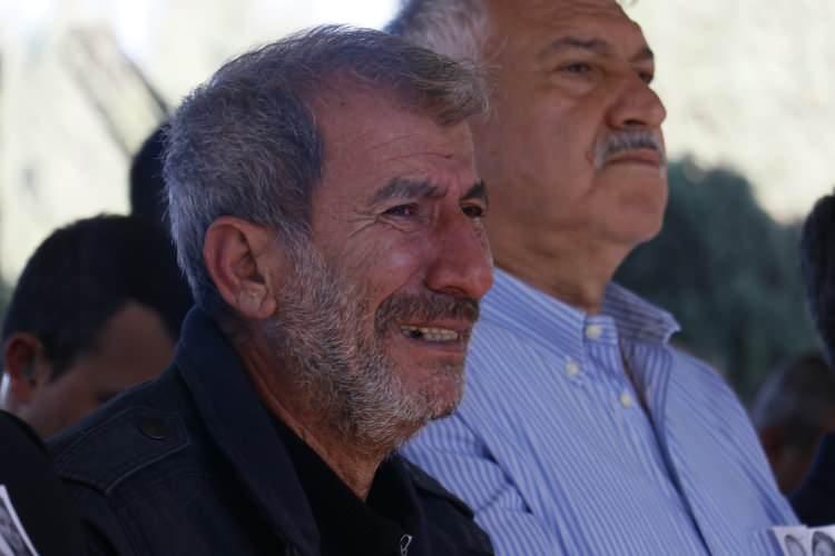 <p>Yusuf Meydan ve kızı Ecrin Meydan’ın cenazeleri gözyaşları arasında toprağa verildi.</p>
