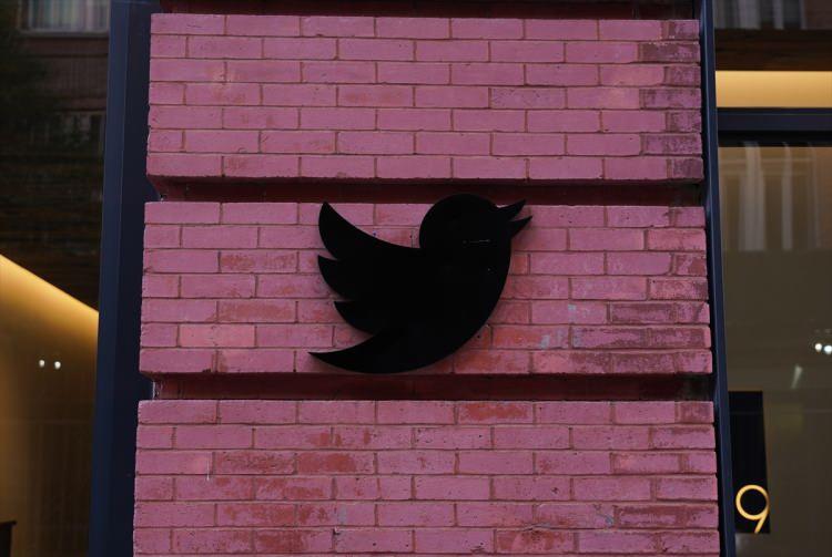 <p>Şirket çalışanlarından Satanjeev Banerjee isimli mühendis, yaptığı paylaşımda, "Ve aynen böyle 12 yıl sonra Twitter'dan ayrıldım." ifadesini kullandı.</p>