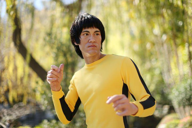 <p><span style="color:#000000"><strong>Modern karma dövüş sanatlarının ustası olarak dünya sinemasına adını altın harflerle yazdıran Bruce Lee, 20 Temmuz 1973 tarihinde yaşamını yitirdi. </strong></span></p>
