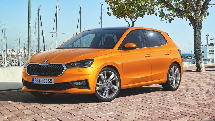 <p><strong>SKODA FABİA</strong></p>

<p> </p>

<p>1.0 TSI 110 PS DSG Elite </p>

<p> </p>

<p>Matrah öncesi fiyatı: <strong>549.400 TL</strong></p>

<p> </p>

<p>Matrah sonrası fiyatı: <strong>518.984 TL</strong></p>

<p> </p>
