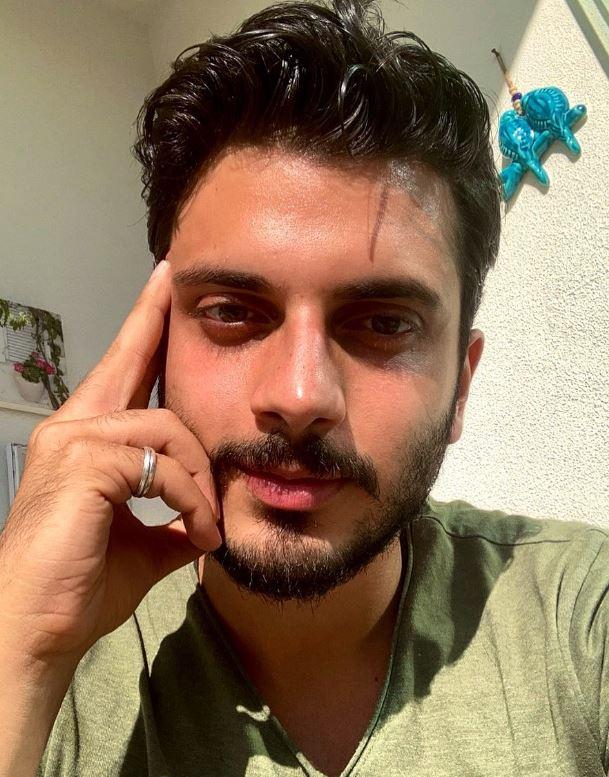 <p><span style="color:#B22222"><strong>Celal Bayar Üniversitesi</strong></span><span style="color:#800080"><strong> </strong><strong>mezunu olan Ali Yağız Durmuş </strong></span><span style="color:#B22222"><strong>5 Şubat 1996 </strong></span><span style="color:#800080"><strong>doğumlu ve </strong></span><span style="color:#B22222"><strong>kova </strong></span><span style="color:#800080"><strong>burcu</strong><strong>dur.</strong></span></p>
