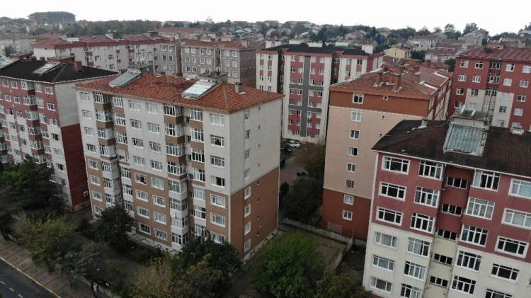 <p>Beylikdüzü ve Çekmeköy'de de benzer rakamlar dikkat çekiyor.</p>

<p>Beylikdüzü:  Sıfır Bina Oranı: Yüzde 35 / 30 Yaş Üstü Bina Oranı: Yüzde 0,1</p>
