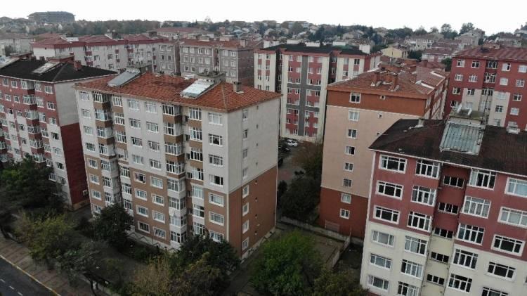 <p>Beylikdüzü ve Çekmeköy'de de benzer rakamlar dikkat çekiyor.</p>
<p>Beylikdüzü: Sıfır Bina Oranı: Yüzde 35 / 30 Yaş Üstü Bina Oranı: Yüzde 0,1</p>