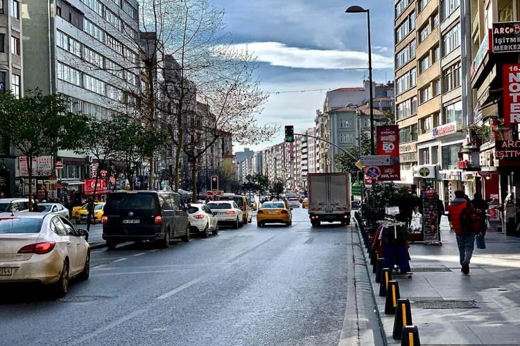 <p>Şişli: Sıfır Bina Oranı: Yüzde 5 / 30 Yaş Üstü Bina Oranı: 26 </p>