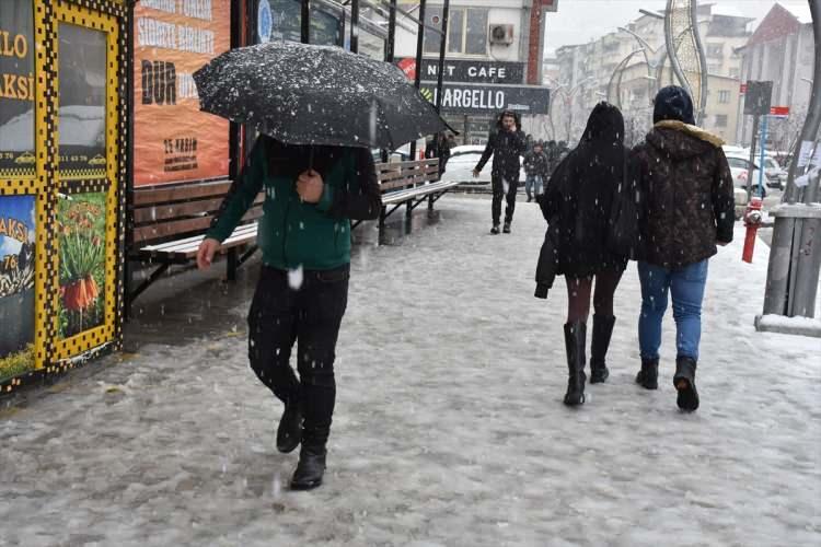 <p>HAKKARİ</p>
