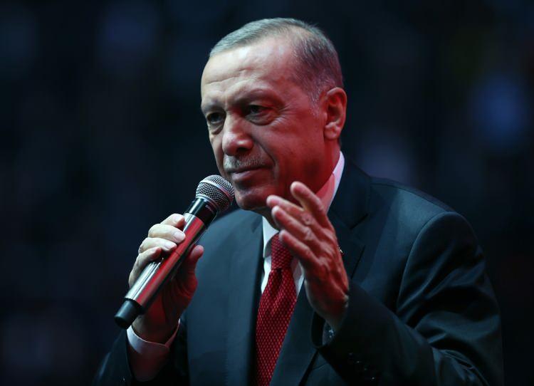 <p>Cumhurbaşkanı ve AK Parti Genel Başkanı Recep Tayyip Erdoğan, AK Parti Konya Genişletilmiş İl Danışma Meclisi Toplantısı'nda açıklamalarda bulundu.</p>
