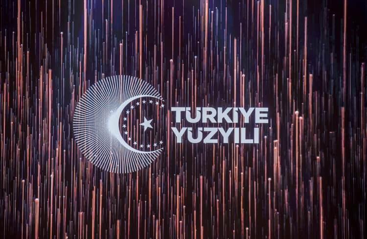 <p>Bayraktar TB2 ve Bayraktar Akıncı'dan elde edilen tecrübelerle Türk mühendis ve teknisyenleri tarafından geliştirme çalışmaları devam eden insansız savaş uçağı, yerli hava-hava mühimmatları ile hava hedeflerine karşı da etkinlik sağlayacak.</p>

<p> </p>

<p>Tasarımından elde edeceği düşük radar izi sayesinde en zorlu görevleri başarıyla gerçekleştirecek Bayraktar Kızılelma'nın 6 ton kalkış ağırlığına sahip olması hedefleniyor.</p>

<p> </p>
