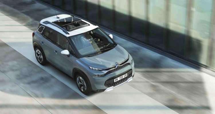 <p><strong>CİTROEN </strong></p>

<p> </p>

<p><strong>C3 AIRCROSS SUV Feel 1.2 PureTech 130 HP S&S EAT6 Tam Otomatik </strong></p>

<p>Fiyatı: 655.000 TL</p>

<p>1.2 PureTech 130 HP - EAT6 Feel Bold - 695.500 TL</p>

<p>1.2 PureTech 130 HP - EAT6 Shine - 746.500 TL</p>

<p>1.5 BlueHDi 120 HP - EAT6 Feel Bold - 741.000 TL</p>
