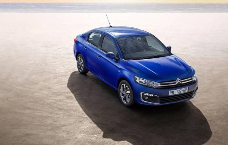 <p><strong>CİTROEN </strong></p>

<p> </p>

<p><strong>C-ELYSEE FEEL 1.5 BlueHDi 100 HP S&S 6 İleri Manuel</strong><br />
 <br />
Fiyatı: 514.000 TL</p>

<p>1.5 BlueHDi 100 HP - 6 İleri Manuel Feel Bold - 526.000 TL</p>
