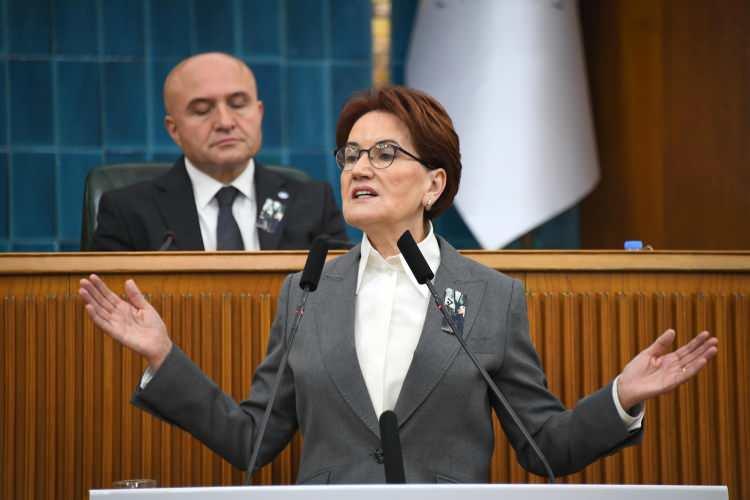 <p>İYİ Parti ve CHP'den AK Parti'ye katılımlarla ilgili İYİ Parti lideri Meral Akşener henüz bir yorum yapmadı.</p>
