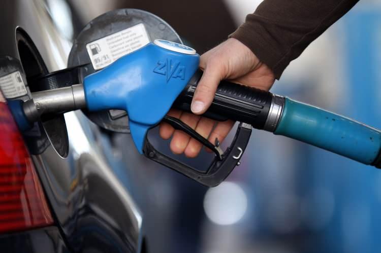 <p>İstanbul motorin (mazot) litre fiyatı Anadolu Yakası'nda 23.90 TL</p>
<p> </p>