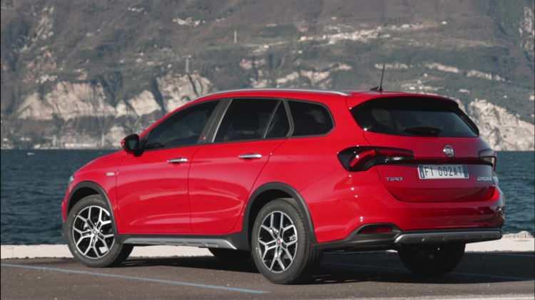 <p><strong>2022 Model Fiat Egea Cross Wagon</strong></p>

<p>- Urban 1.6 M.Jet 130 HP DCT: 674.900 TL</p>

<p>- Urban 1.5 T4 Hibrit 130 HP AT: 725.900 TL</p>

<p>- Lounge 1.0 Firefly 100 HP: 553.500 TL</p>

<p>- Lounge 1.6 M.Jet 130 HP DCT: 709.900 TL</p>

<p>- Lounge 1.5 T4 Hibrit 130 HP AT: 760.900 TL</p>
