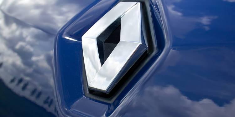 <p><span style="color:#B22222"><strong>ÖTV sonrası Renault 2022 Model Sıfır Araç Modellerinin Fiyat Listesi</strong></span></p>
