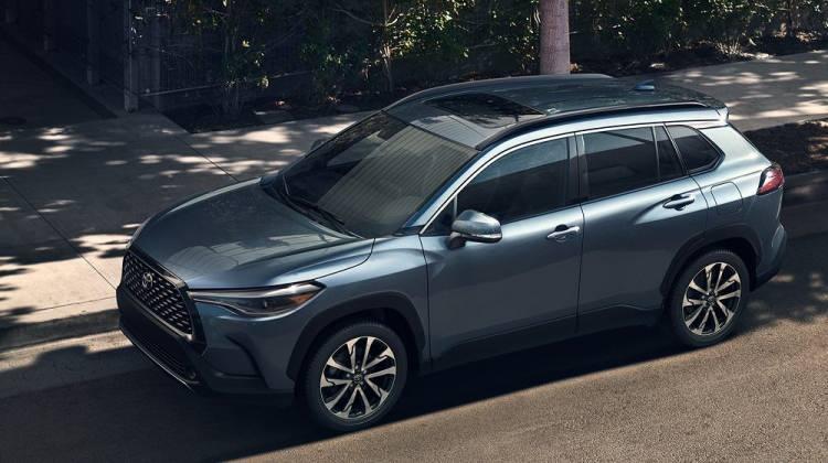 <p><strong>2022 Model Toyota Corolla Cross Hybrid</strong></p>

<p>- 1.8 Hybrid Flame e-CVT : 868.400 TL</p>

<p>- 1.8 Hybrid Flame X-Pack e-CVT: 899.600 TL</p>

<p>- 1.8 Hybrid Passion e-CVT: 964.100 TL</p>

<p>- 1.8 Hybrid Passion X-Pack e-CVT: 1.034.800 TL</p>

