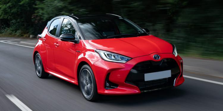 <p><strong>2022 Model Toyota Yarıs Hybrid</strong></p>

<p>- 1.5 Hybrid Dream e-CVT:789.200 TL</p>

<p>- 1.5 Hybrid Flame e-CVT : 824.400 TL</p>

<p>- 1.5 Hybrid Passion e-CVT: 889.000 TL</p>
