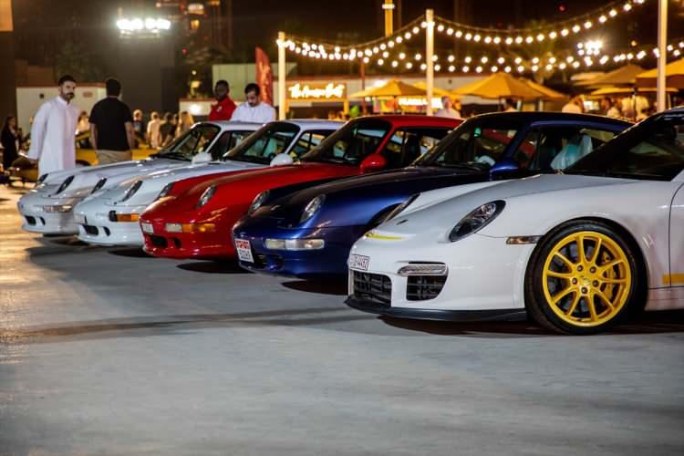<p>Birleşik Arap Emirlikleri'nin (BAE) Dubai kentinde Porsche simgeleri festivali (Icons Of Porsche) düzenlendi. </p>
