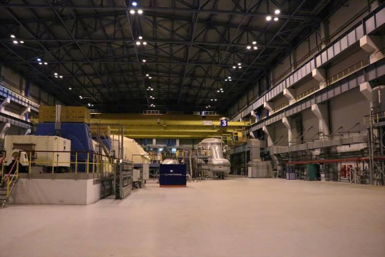 <p>Rusya'nın işletme halindeki en büyük santralinin Leningrad NGS olduğunu ifade eden Lavrentiev, söz konusu santralin Akkuyu NGS ile benzer teknolojiye sahip olduğunu belirtti.</p>

<p> </p>
