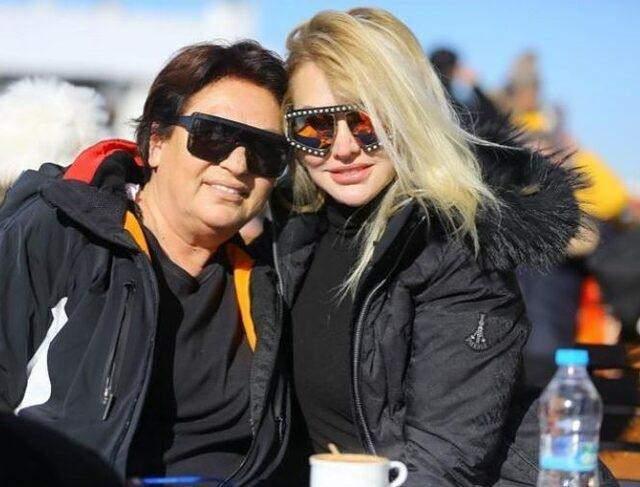 <p><strong>Bunu yapması üzerine babasından tehditler yağmaya başladı. </strong></p>