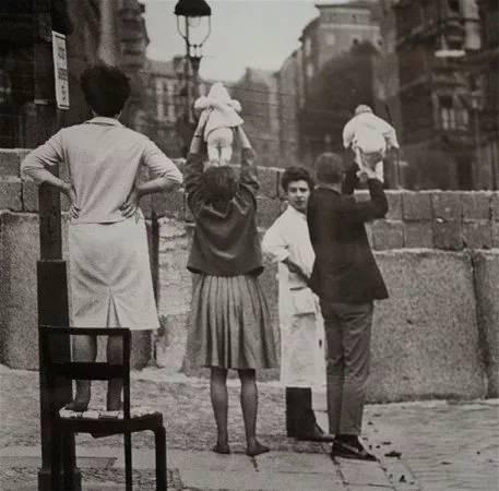 <p>1961'de Berlin...</p>

<p> </p>
