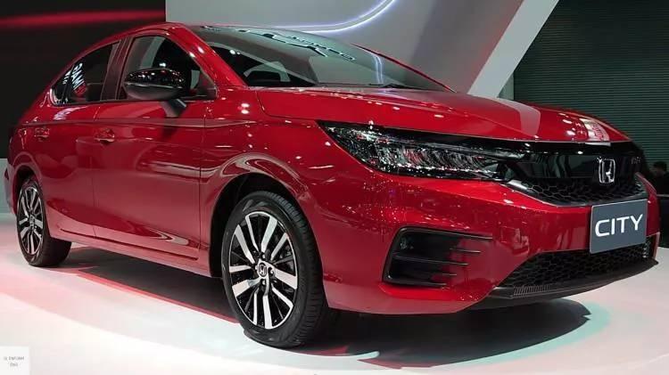 <p><strong>HONDA</strong></p>
<p> </p>
<p><strong>Yeni Honda City 1.5L VTEC Benzinli Otomatik Elegance</strong></p>
<p> </p>
<p>Matrah öncesi fiyatı:<strong> 567.500 TL</strong></p>
<p> </p>
<p>Matrah sonrası fiyatı: <strong>547.000 TL</strong></p>
<p>İkinci el araç fiyatı: 565.000 TL </p>
<p>2022 model- 7.200 kilometre</p>