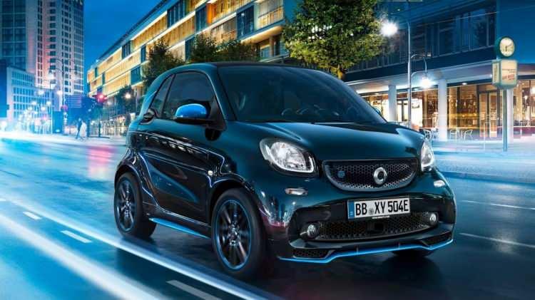 <p><strong>Kasımda lüks otomobil satışları</strong></p>
<p> Otomobil satışlarında 44 markanın yer aldığı listede geçen ay Smart hariç tüm markalardan satış yapıldı.</p>